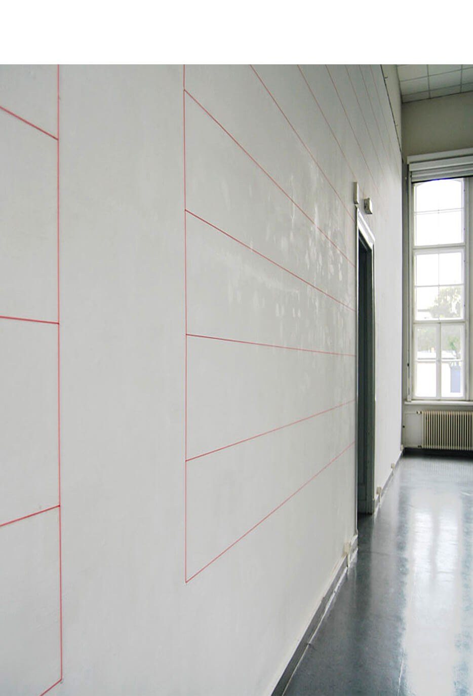 Eva Riekehof. „Satzspiegel“. Wandzeichnungen, Galerie Alte Schule Adlershof, Berlin, 2008